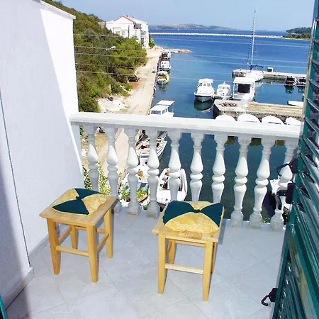 Apartments And Rooms By The Sea Zaglav, Dugi Otok - 393 3*