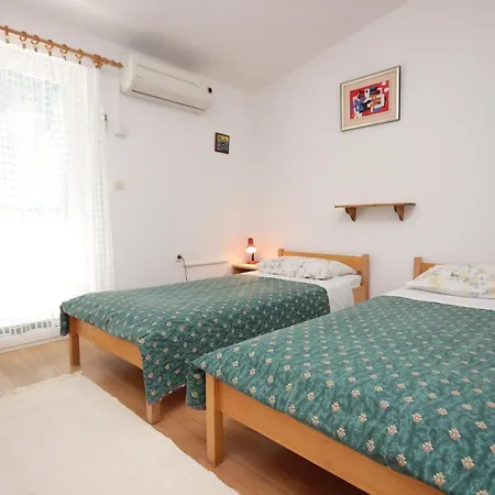 Apartments And Rooms By The Sea Zaglav, Dugi Otok - 393 3*