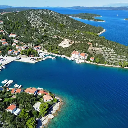 And By The Sea Zaglav, Dugi Otok - 393 Pensión