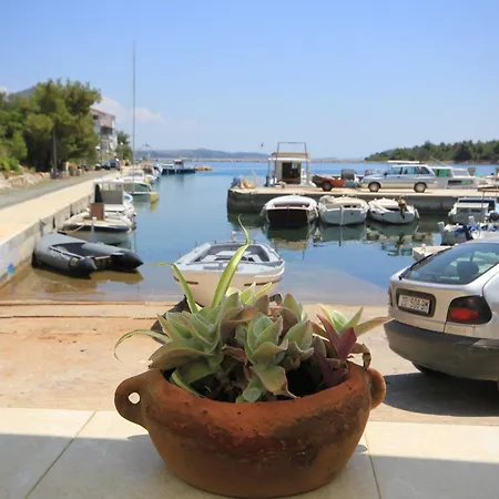 And By The Sea Zaglav, Dugi Otok - 393 Sali