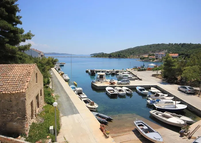 Guest house Rooms By The Sea Zaglav, Dugi Otok - 393 3*