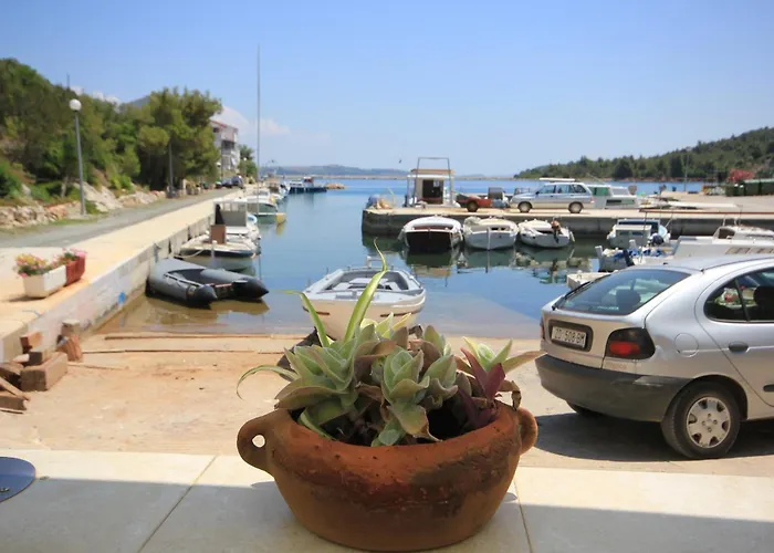And By The Sea Zaglav, Dugi Otok - 393 Sali