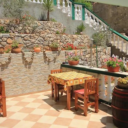 Rooms By The Sea Zaglav, Dugi Otok - 393 Гостевой дом Сали