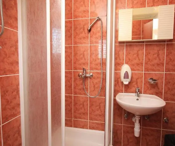 Rooms By The Sea Zaglav, Dugi Otok - 393 Гостевой дом Сали